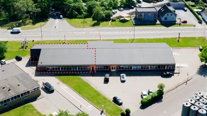 Butik & Showroom! Optimal synlighed! Butik & Showroom! Optimal synlighed!