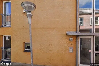 Boligudlejningsejendomme til salg i Randers C - Foto fra Google Street View