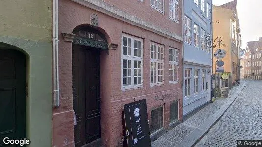 Boligudlejningsejendomme til salg i København K - Foto fra Google Street View