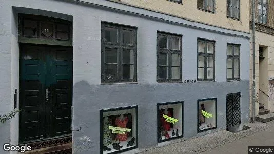 Boligudlejningsejendomme til salg i København K - Foto fra Google Street View