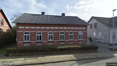 Boligudlejningsejendomme til salg i Rødding - Foto fra Google Street View