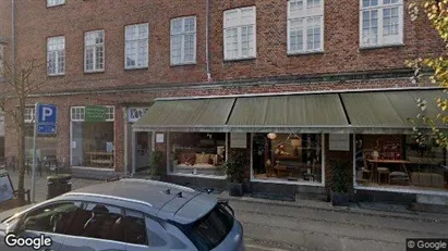 Erhvervslejemål til salg i Charlottenlund - Foto fra Google Street View