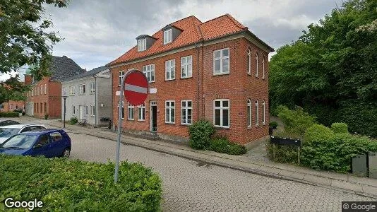 Boligudlejningsejendomme til salg i Fuglebjerg - Foto fra Google Street View