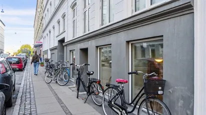 Godt Lagerrum på central beliggenhed. Godt Lagerrum på central beliggenhed.